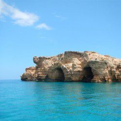 photo of pori cave s, Koufonisia, travel & discover mysterious Greece