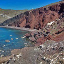 photo of red beach, Travel Experiences, travel & discover mysterious Greece