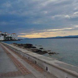 photo of agios  nikolaos promenade, One Million Words, travel & discover mysterious Greece