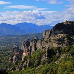 View of the Meteora Monasteries © Mysteriousgreece.com