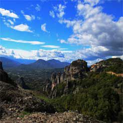 photo of meteora, Meteora, travel & discover mysterious Greece