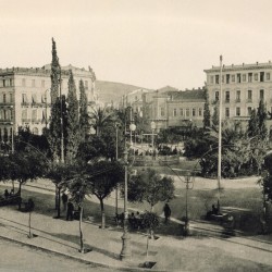 Omonia Square, 1900 © history-pages.blogspot.gr