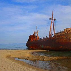 Dimitris Shipwreck © Mysteriousgreece.com